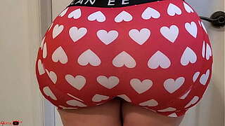 Hawt vast a-hole in pink haert boxer briefs