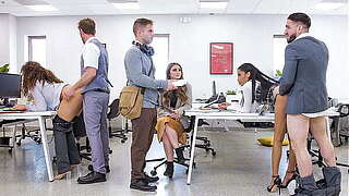 Employees Feel up to Fuck Someone in The Freeuse Office - Cncmilf