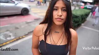 Vendedora se coje a su cliente.Video completo aqui --&gt_https://tii.la/5XTRZsdtdn