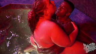 BBW HOTWIFE Perverted KATIE Acquires A BBC Hawt Bath WAX Beneath During the time that Missing ON Holiday