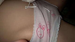 This babe IS CUMMING FOR THE Originally TIME! Extreme teenage cook jerking