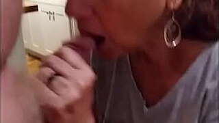 Older MILF Candi Annie Sucks Knob on Ask and Swallows Mouthful of Cum