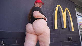 Mia Dior Bonks Hiring Director For Recent Location Then Getting Fired From Mcdonald'_s