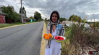 I asked Farmer maiden to show whence this babe grows soaked fruits and vegetables...